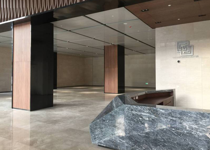  越界錦和中心大堂 