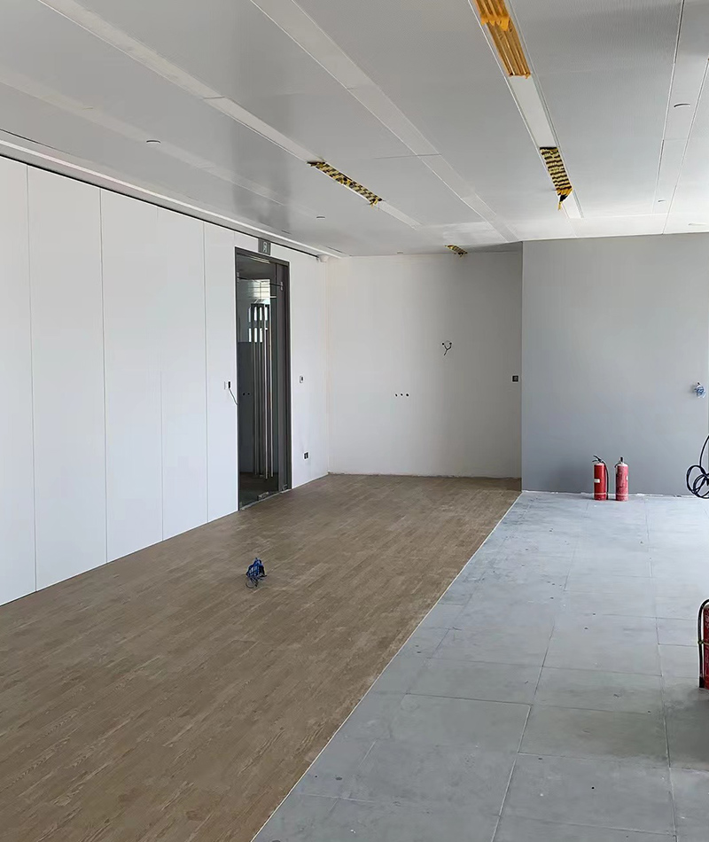 上海SK大廈辦公室裝修施工現場1