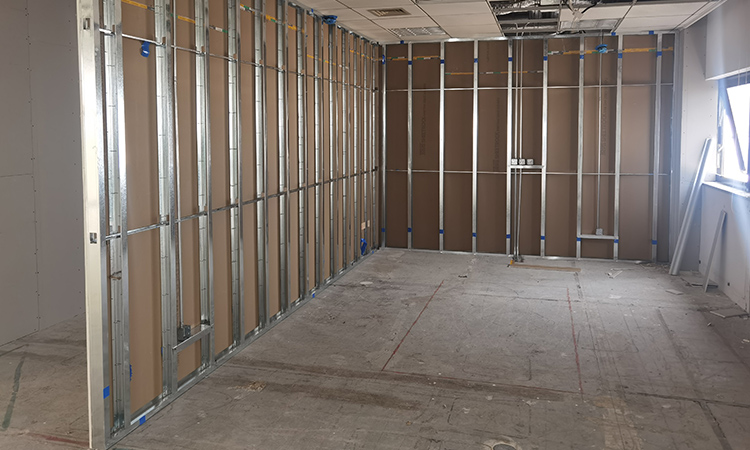 上海長寧世貿商城辦公室施工現場3