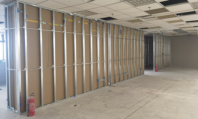 上海長寧世貿商城辦公室施工現場1