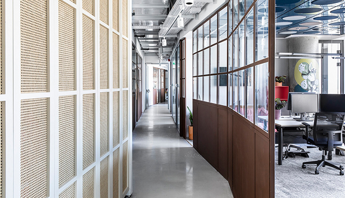 上海辦公室空間側界面的裝修設計要點