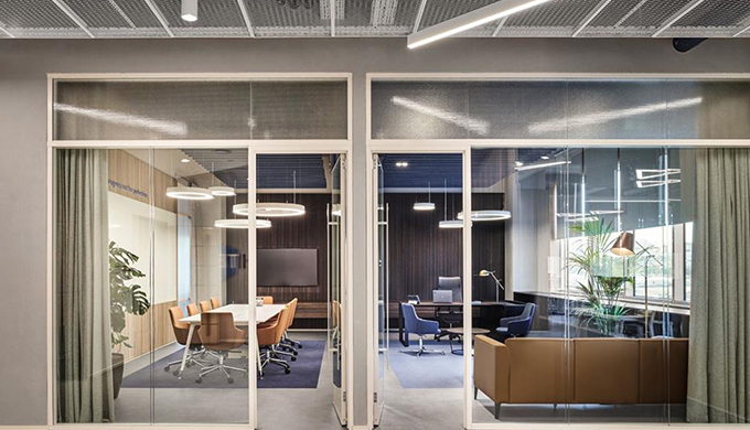 上海辦公室裝修的傳統照明燈與LED燈的對比與選擇